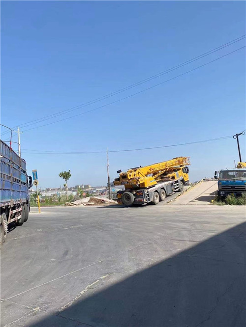 义安区25吨吊车的租赁价格大概是多少？