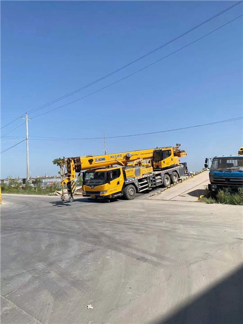 义安区吊车作业时，可能会产生哪些额外收费项目？